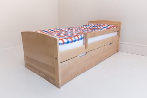 Bátor gyerekágy natúr lakkozott juharfa - vendégággyal